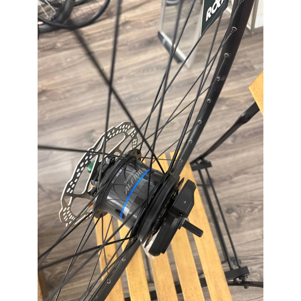 Roue avant occasion SHIMANO Dynamo Alfine 584/27.5
