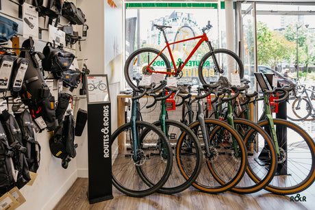 Location de Vélo à Paris 13 – Gravel, VTT & Vélo Électrique