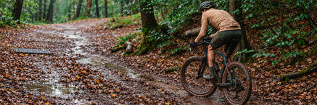 Comment protéger son vélo de la boue en automne