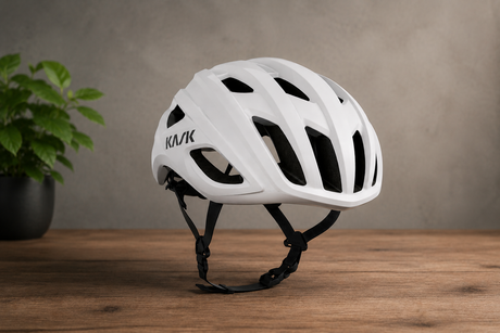 Casque KASK Mojito Cube WG11 disponible chez Routes& Roads à Paris 13
