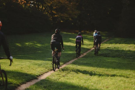 Location de vélos gravel et électriques à Paris