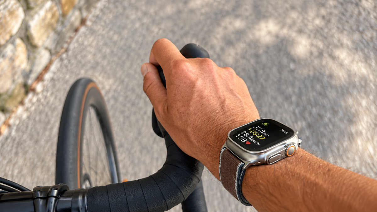 APPLE SE RAPPROCHE DE GARMIN : L’APPLE WATCH DEVIENT DE PLUS EN PLUS SÉRIEUSE À VÉLO