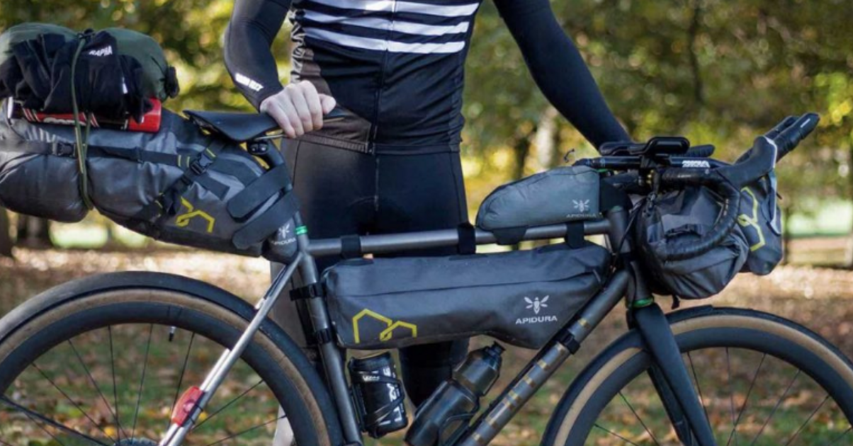 Les sacs Apidura sont disponibles à Paris chez Routes and Roads.