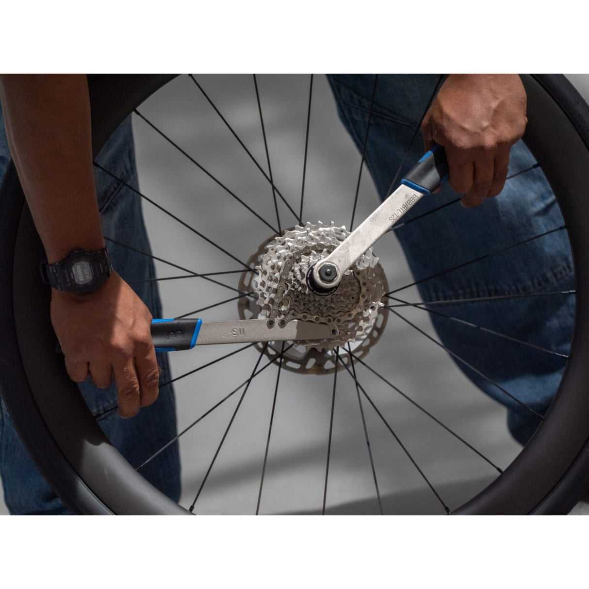 BBB LockOut tool for Shimano BTL-12S bottom bracket