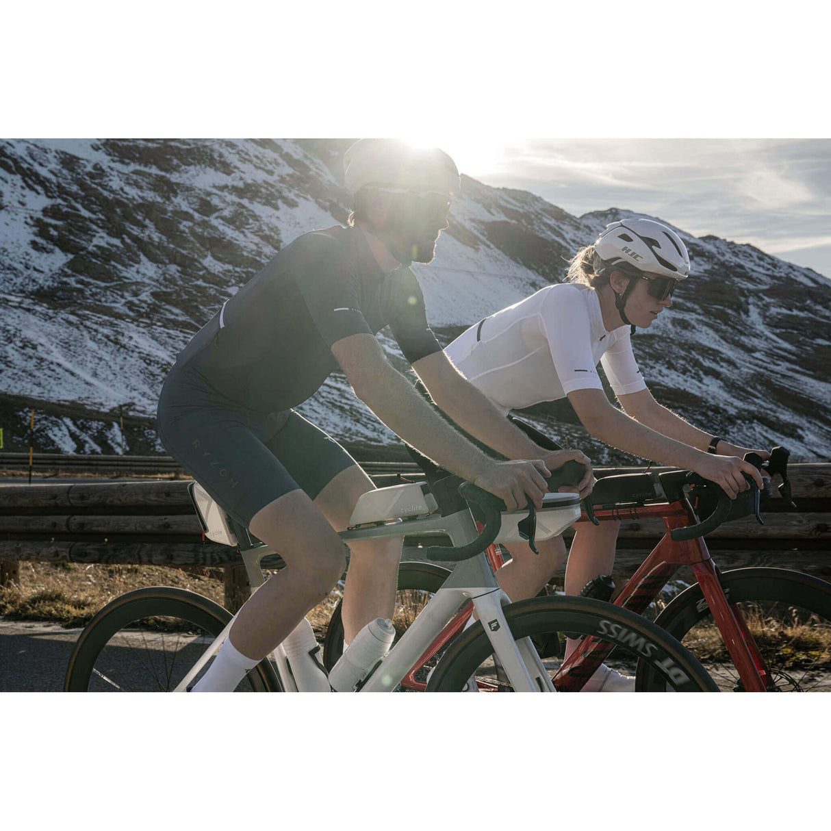 Support de sacoche Cyclite NANO BOLT de cadre / 01